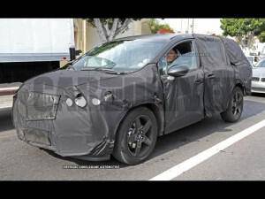 2017 Honda Odyssey (spy photo)